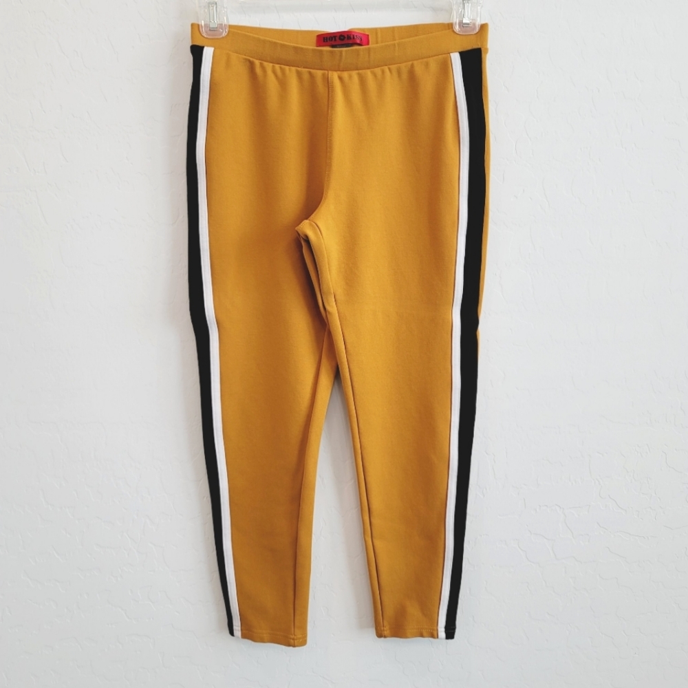💕 Hot Kiss Yellow Mustard Legging Capris Size Small